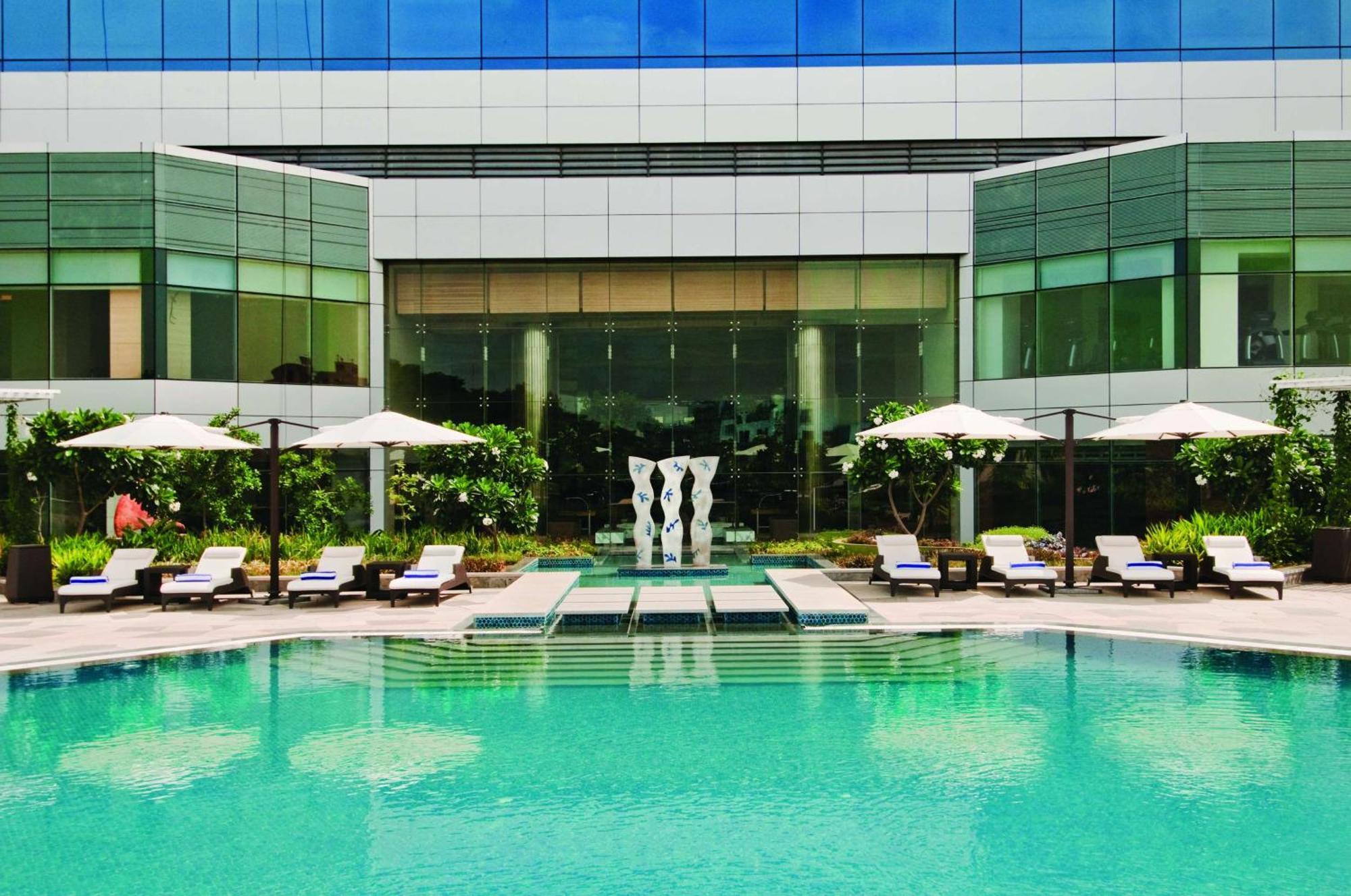 Отель Hyatt Regency Ченнаи Экстерьер фото The Park, Hyderabad